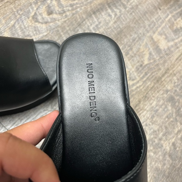NUO MEI DENG Women's Black Wedge Sandals - Picture 3 of 12